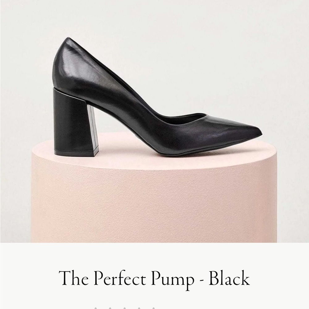 🖤 NWT! ESSEN The Perfect Pump 🖤
